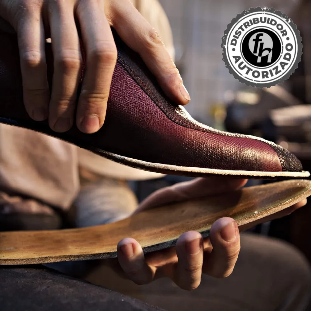 Pegamento De Poliuretano Etiqueta Azul Siler 18 Litros Transparente