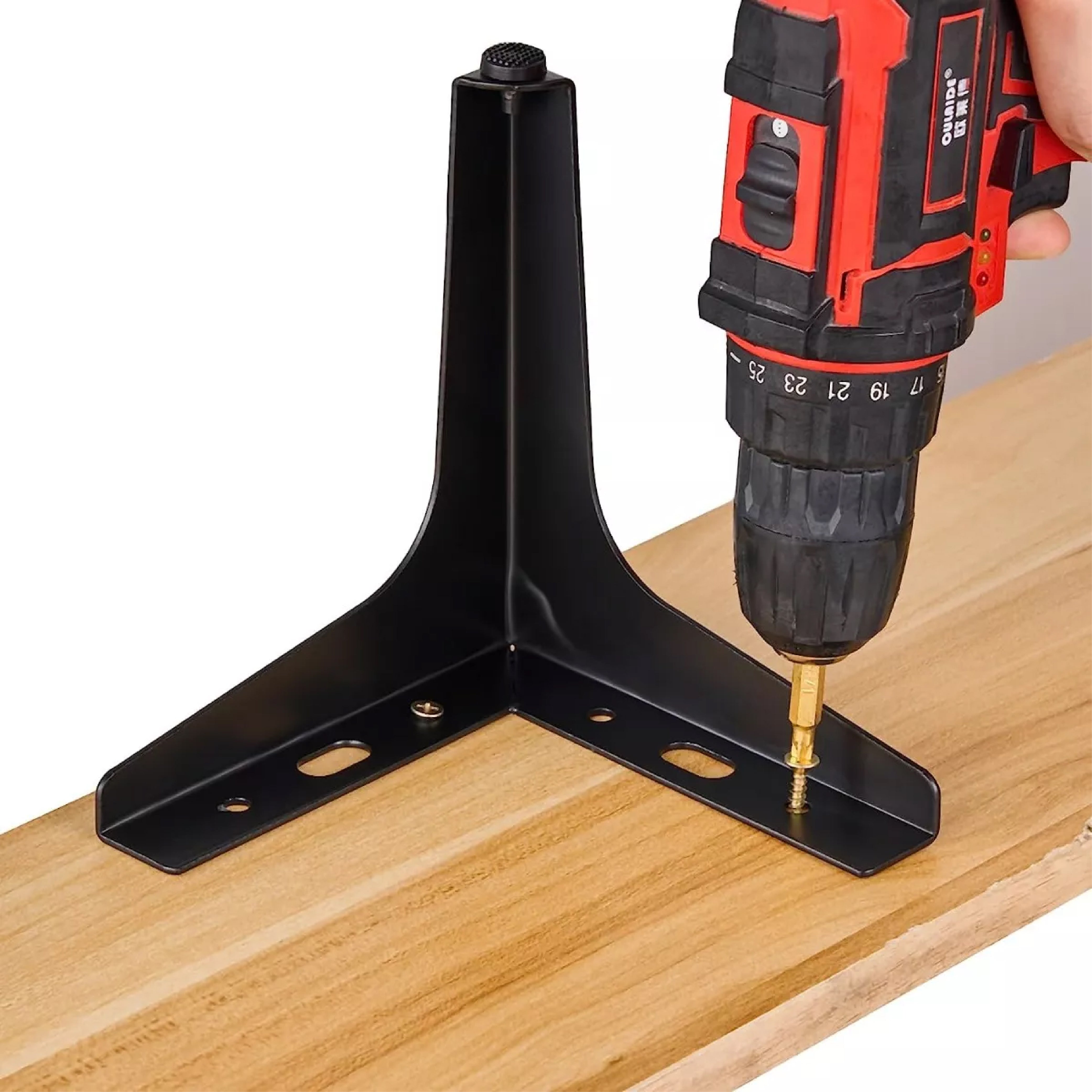 Pata Para Sofá y Muebles Metálica Triangular "Slim" Negro Mate