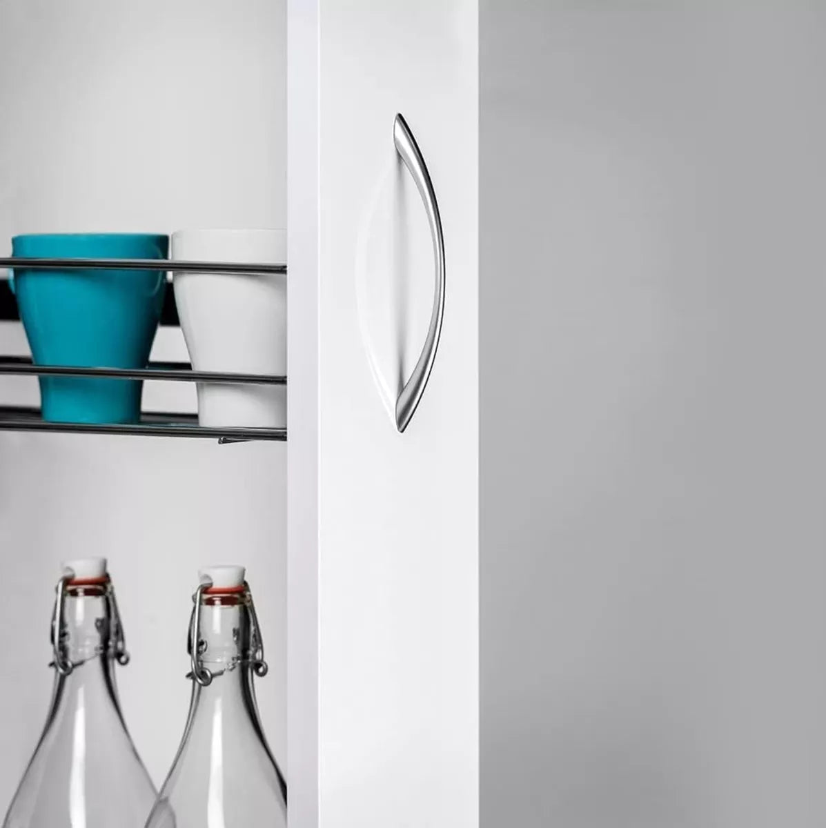 Jaladera Tipo Arco 96 mm Cromo JN-1426 Con Tornillos